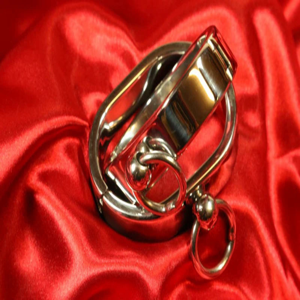 Ovala BDSM handbojor i satin polerad metall i storlek m från Chambers of Love