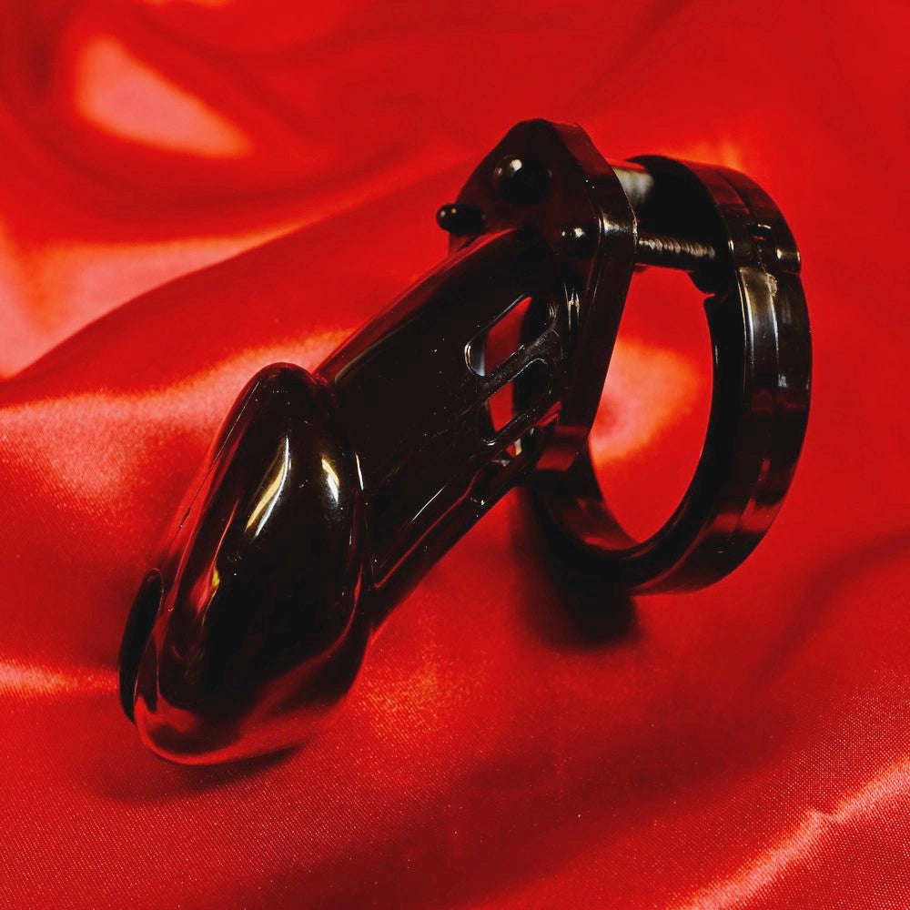 CB-6000 kyskhetsbur svart – klassisk male chastity device med justerbara ringar och säkert lås från Chambers of Love 