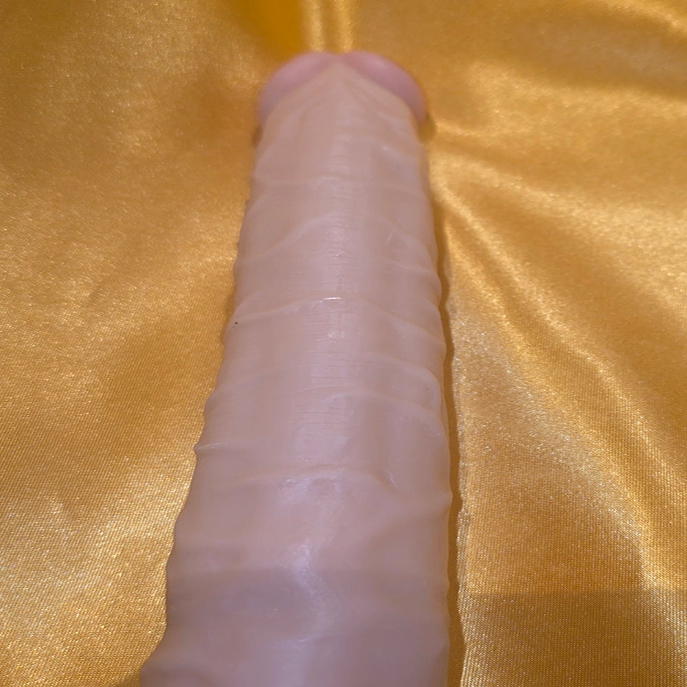  konisk dubbeldildo 36 cm – konisk form med realistisk yta och mjuk, följsam känsla – Chambers of Love