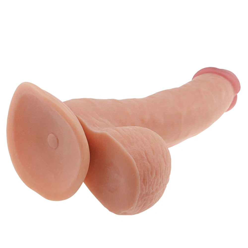 Realistisk dildo Ultra Soft Dude – sugkopp pung detalj hands-free – hudfärgad Cyber Skin 8,8" från Chambers of Loves sortiment