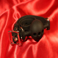 Andningsbar silikon boll gag i storlek M och svart färg från Chambers of Love för BDSM och bondage