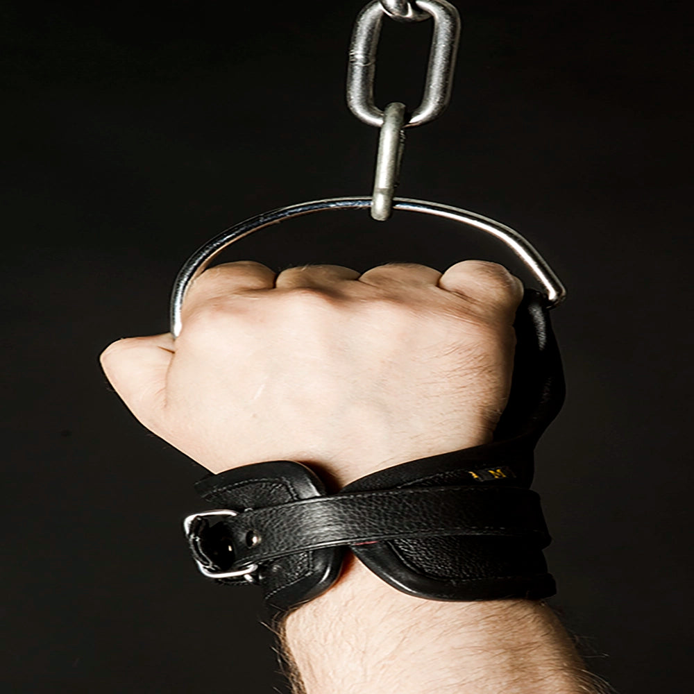 BDSM Hängboja med D-ring för upphängning från Chambers of Love 