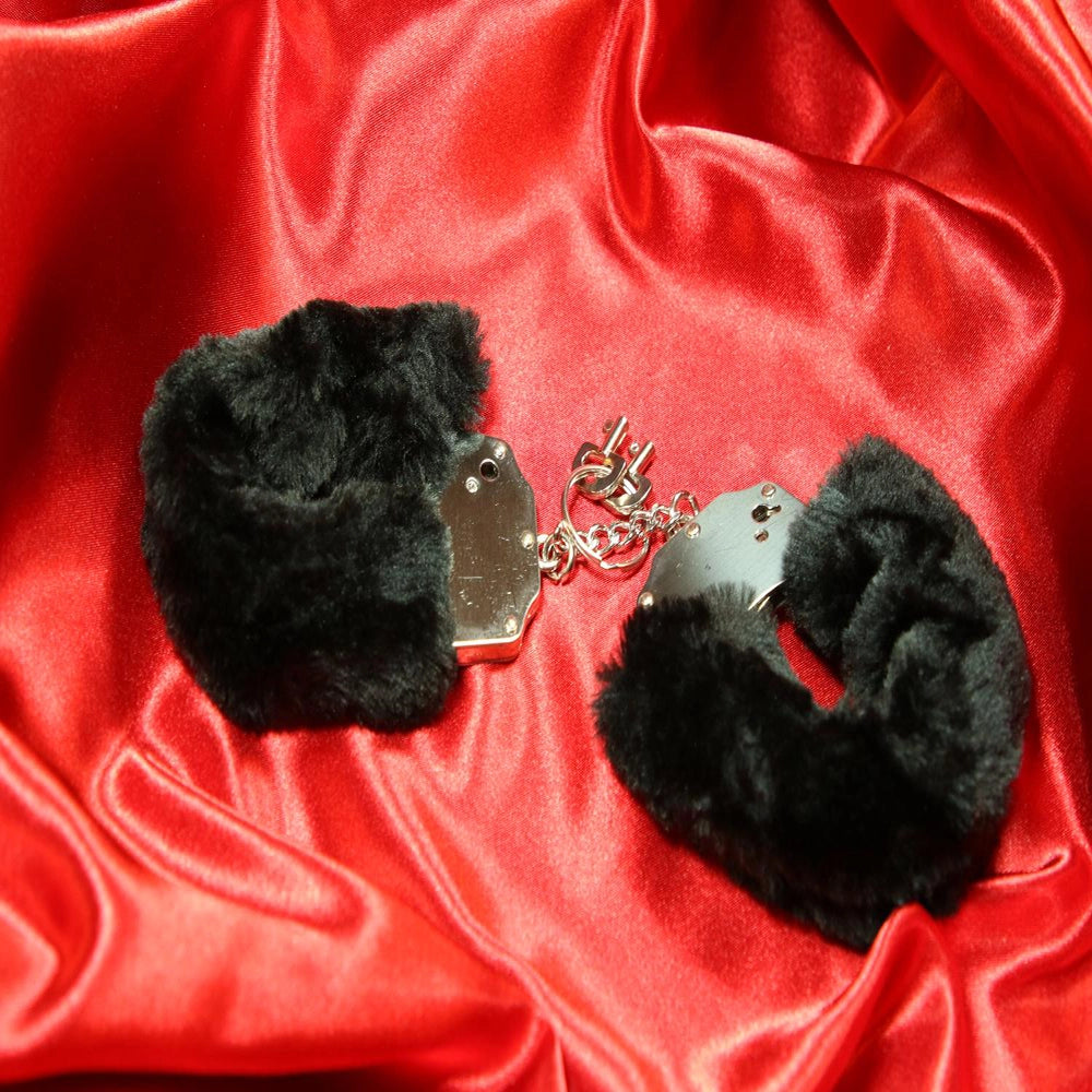Bondage handbojor med fuskpäls