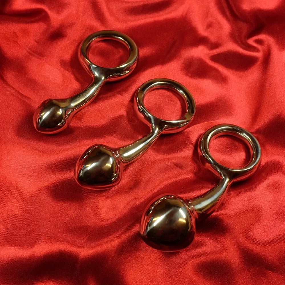 Rostfri analplugg med ögla – Rostfri Pure Plug i 3 storlekar 25, 30 och 35 mm – Chambers of Love